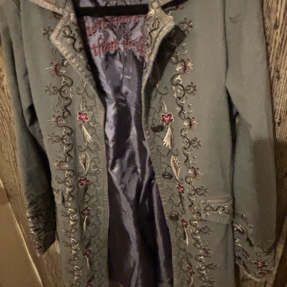 Paparazzi Grey Jacket with Script W Meduim - Picture 8 of 9